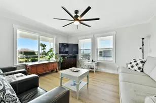 1127 Redfish St, Bayou Vista, TX 77563 - Photo 8