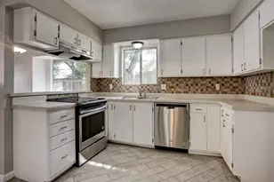8414 Gulf Spring Ln, Houston, TX 77075 - Photo 4