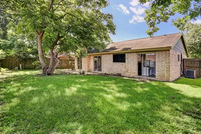 8414 Gulf Spring Lane, Houston, TX 77075 - Photo 10