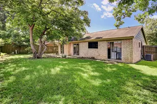 8414 Gulf Spring Ln, Houston, TX 77075 - Photo 10