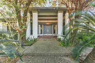 1 Cadena Ct, Galveston, TX 77554 - Photo 1