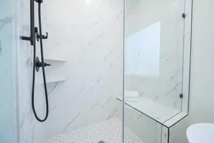 3201 St Emanuel St, Houston, TX 77004 - Photo 30