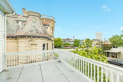1619 Sealy Street, Galveston, TX 77550 - Photo 12