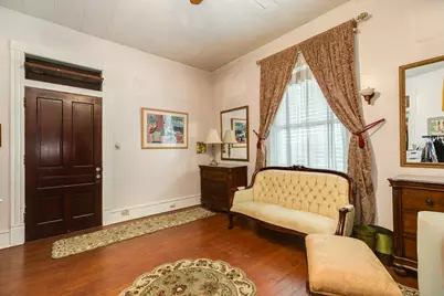 1619 Sealy Street, Galveston, TX 77550 - Photo 32