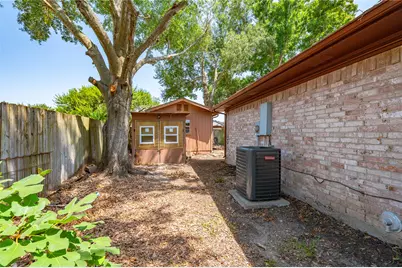 2906 Heatherwood Drive, Baytown, TX 77521 - Photo 20