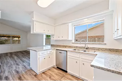 2906 Heatherwood Drive, Baytown, TX 77521 - Photo 10