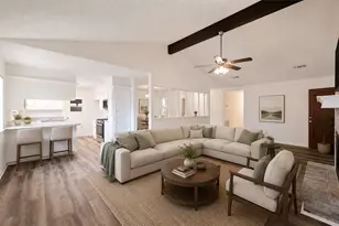2906 Heatherwood Dr, Baytown, TX 77521 - Photo 10