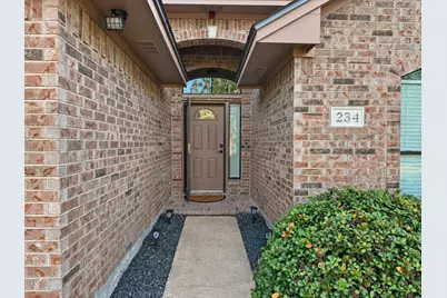 234 Mango Street, Lake Jackson, TX 77566 - Photo 2