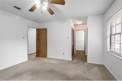 121 Elmwood Street, Huntsville, TX 77320 - Photo 16