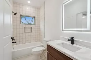 7422 Maxroy St, Houston, TX 77088 - Photo 30