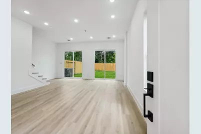 7422 Maxroy Street, Houston, TX 77088 - Photo 6