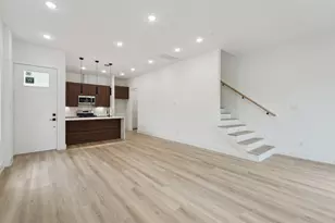 7422 Maxroy St, Houston, TX 77088 - Photo 10