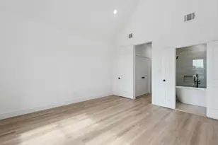 7422 Maxroy St, Houston, TX 77088 - Photo 18