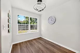 1302 Shearn St, Houston, TX 77007 - Photo 18