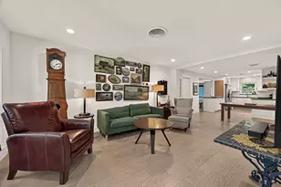 9538 Kerrwood Ln, Houston, TX 77080 - Photo 6