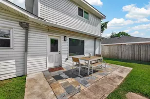 9538 Kerrwood Ln, Houston, TX 77080 - Photo 28