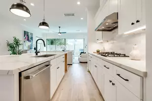 610 Willard St, Houston, TX 77006 - Photo 12