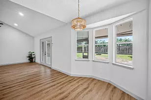15702 La Cabana Dr, Houston, TX 77062 - Photo 8