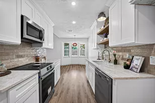 15702 La Cabana Dr, Houston, TX 77062 - Photo 14
