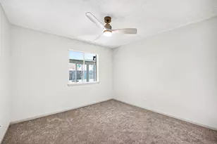 15702 La Cabana Dr, Houston, TX 77062 - Photo 26