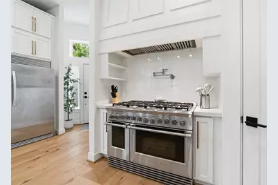 510 E 28th Street, Houston, TX 77008 - Photo 10