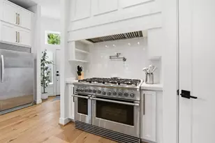 510 E 28th St, Houston, TX 77008 - Photo 10