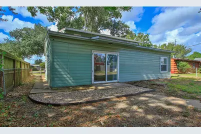 319 S 6th Street, La Porte, TX 77571 - Photo 8