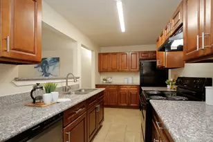 319 S 6th St, La Porte, TX 77571 - Photo 24