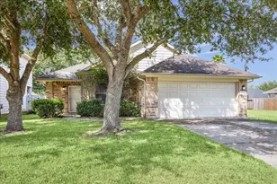 6830 Arbor Hollow Ln, League City, TX 77539 - Photo 1