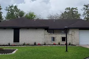 2023 Barnsley Ln, Houston, TX 77088 - Photo 2