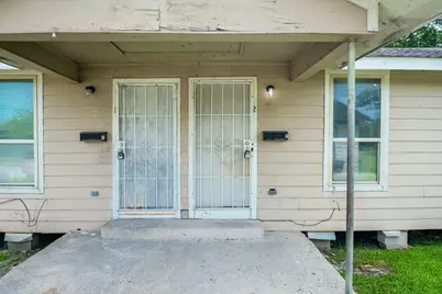 6014 Collingsworth Street #2, Houston, TX 77026 - Photo 4