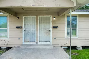 6014 Collingsworth St, Houston, TX 77026 - Photo 4
