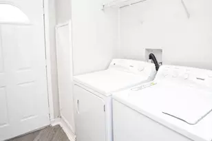 516 Stafford Spring Ave, Stafford, TX 77477 - Photo 2