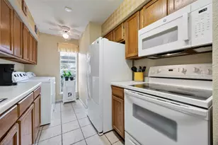 1515 Sandy Springs Rd, Houston, TX 77042 - Photo 6