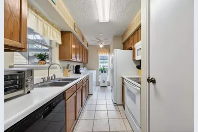 1515 Sandy Springs Road #3005, Houston, TX 77042 - Photo 4