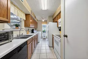 1515 Sandy Springs Rd, Houston, TX 77042 - Photo 4