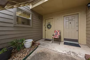 1515 Sandy Springs Rd, Houston, TX 77042 - Photo 2