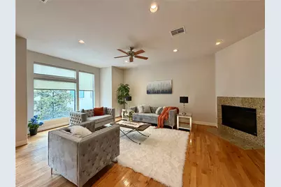 1910 Woodbury Street, Houston, TX 77030 - Photo 10