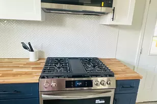 690 N Barbee St, Lovelady, TX 75851 - Photo 18