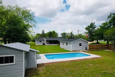 690 N Barbee Street, Lovelady, TX 75851 - Photo 8