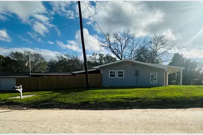 690 N Barbee Street, Lovelady, TX 75851 - Photo 2