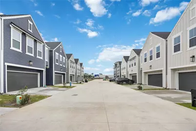 303 Charlock Street, Houston, TX 77022 - Photo 16