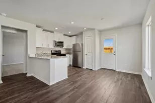 10387 Red Cardinal Dr, Cleveland, TX 77328 - Photo 6