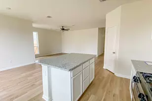 13409 W Summerchase Cir, Willis, TX 77318 - Photo 4