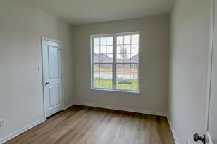 13409 W Summerchase Cir, Willis, TX 77318 - Photo 12