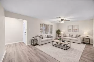 10319 Old Orchard Rd, La Porte, TX 77571 - Photo 4