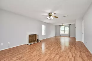 2707 Blue Mist Dr, Sugar Land, TX 77498 - Photo 6