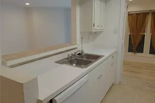 3220 69th St, Galveston, TX 77551 - Photo 8