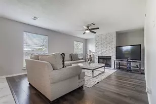 21039 Vista Trail Ct, Houston, TX 77073 - Photo 2