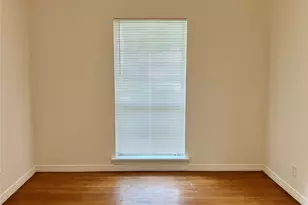 4057 Woodfox St, Houston, TX 77025 - Photo 4